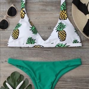 Cute green pineapple bikini!